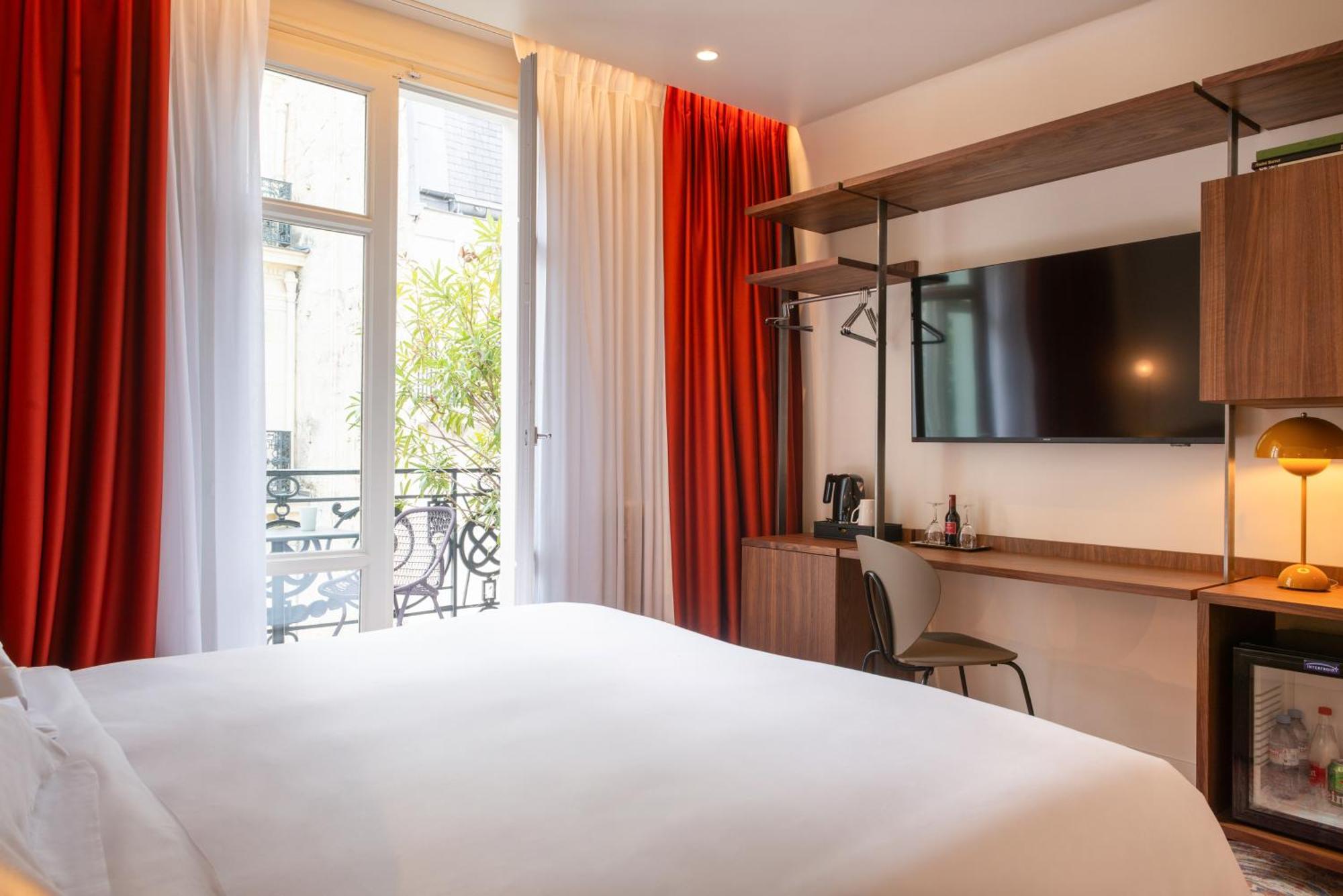 Golden Tulip Opera De Noailles 4* Paris